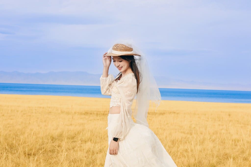 赛里木湖金花紫卉