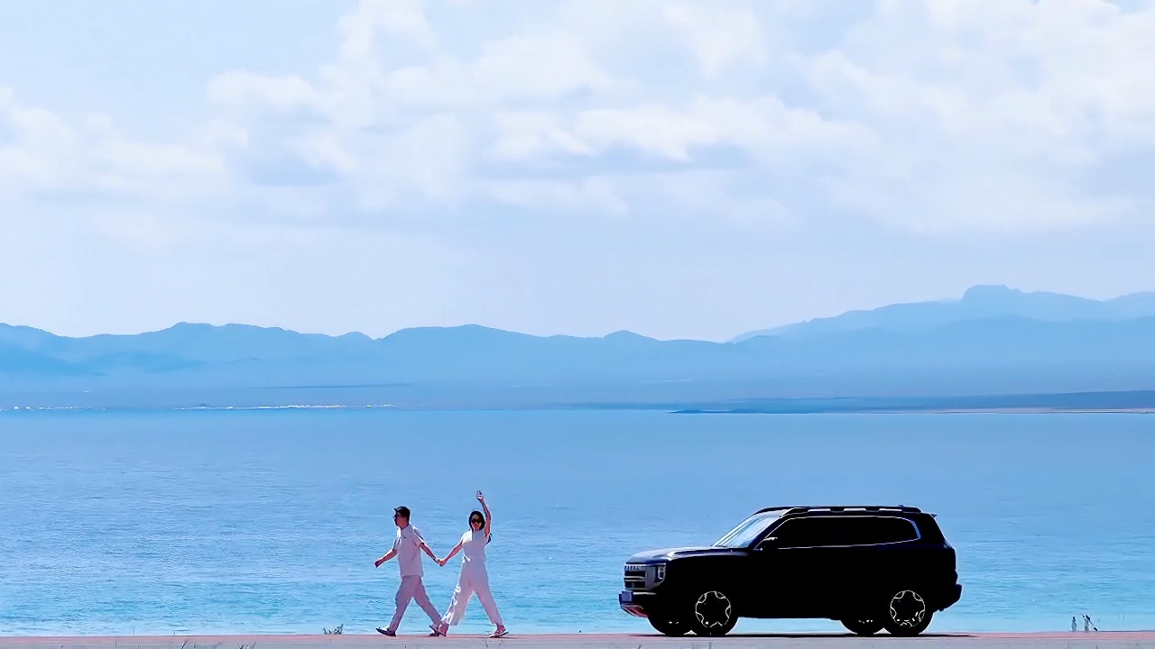 赛里木湖跟车